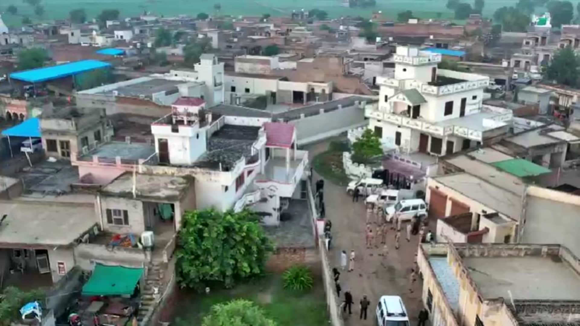 Rajasthan Police Raid in Sriganganagar Targets Gangsters Properties 300 Cops Involved News in Hindi