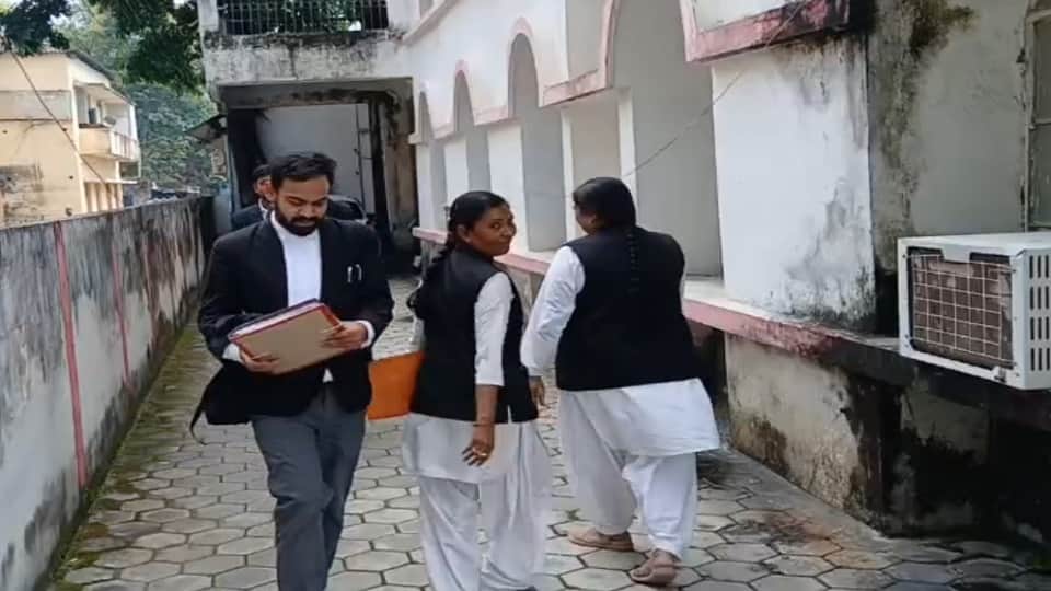 तीन रुपये के बदले तीन हजार लौटाने के निर्देश