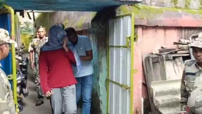 Delhi Police arrested ISIS suspected terrorist Azhar Danish from Islamnagar area of Ranchi