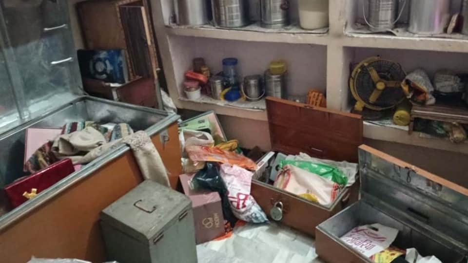 Unnao sack trader house looted Suspicion on someone close picture captured in CCTV camera
