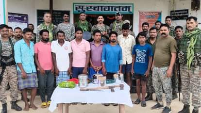 26 नक्सली गिरफ्तार