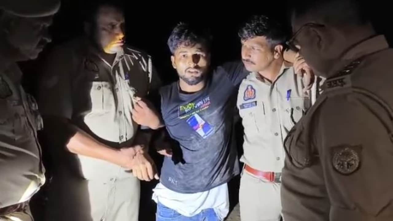 accused of misdeeds claimed to be named Sunny and love trapped victim girl in bareilly