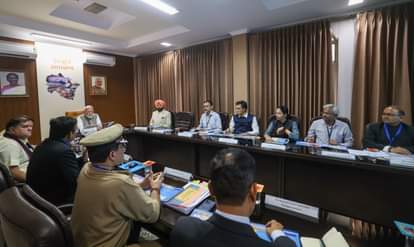 PM Modi Uttarakhand Visit Live Updates Inspect Flood Affected Areas News in Hindi