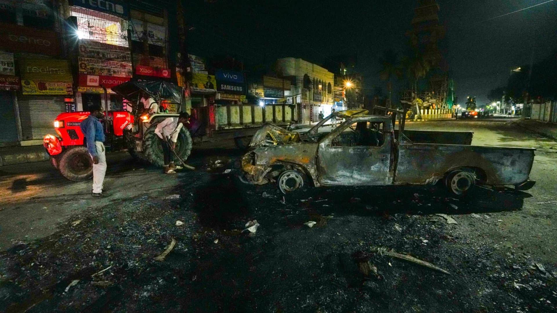 Nepal unrest Many prisoners killed in clashes in Nepal jail more than 15000 prisoners absconded amid tension