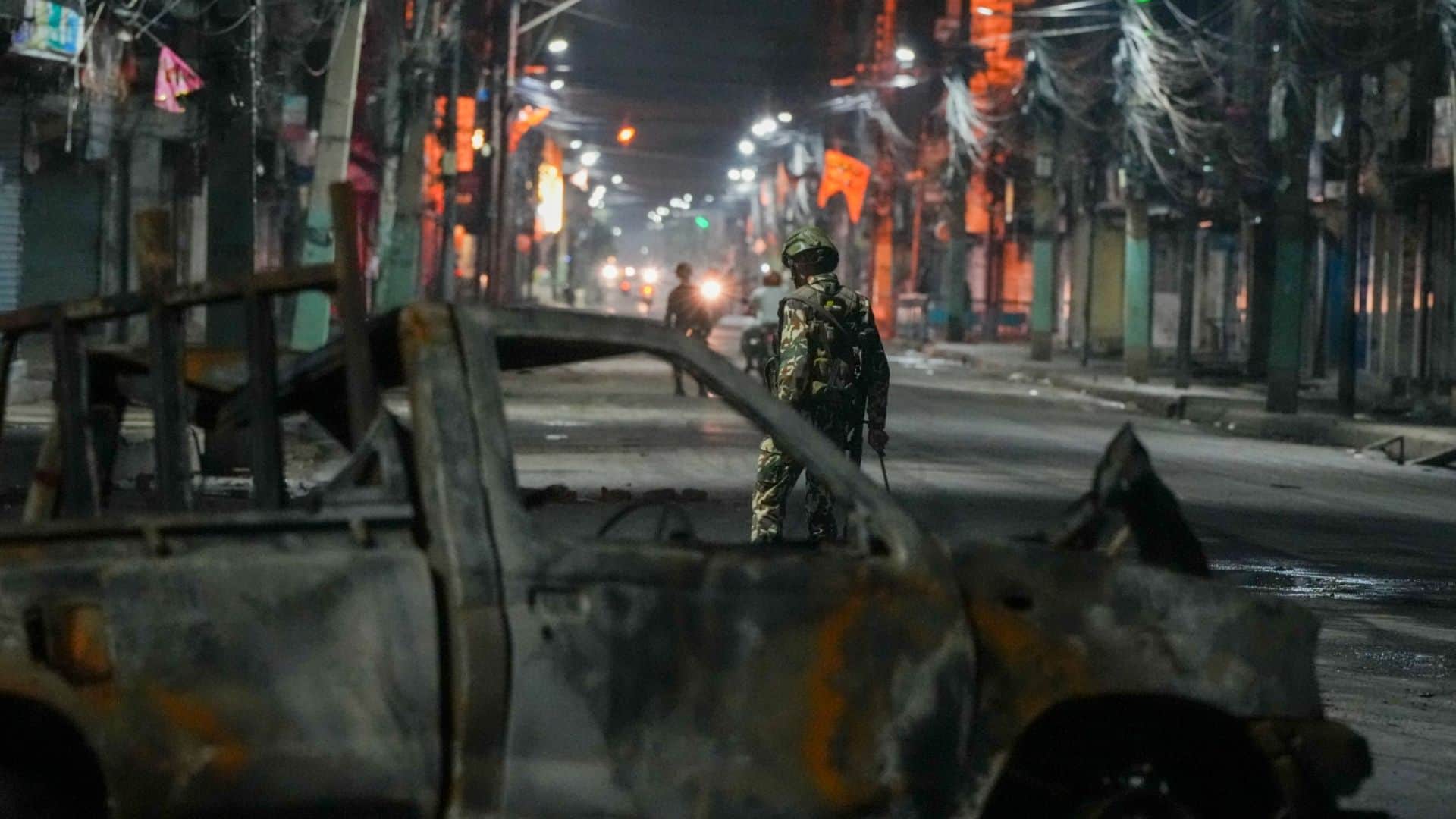 Nepal unrest Many prisoners killed in clashes in Nepal jail more than 15000 prisoners absconded amid tension