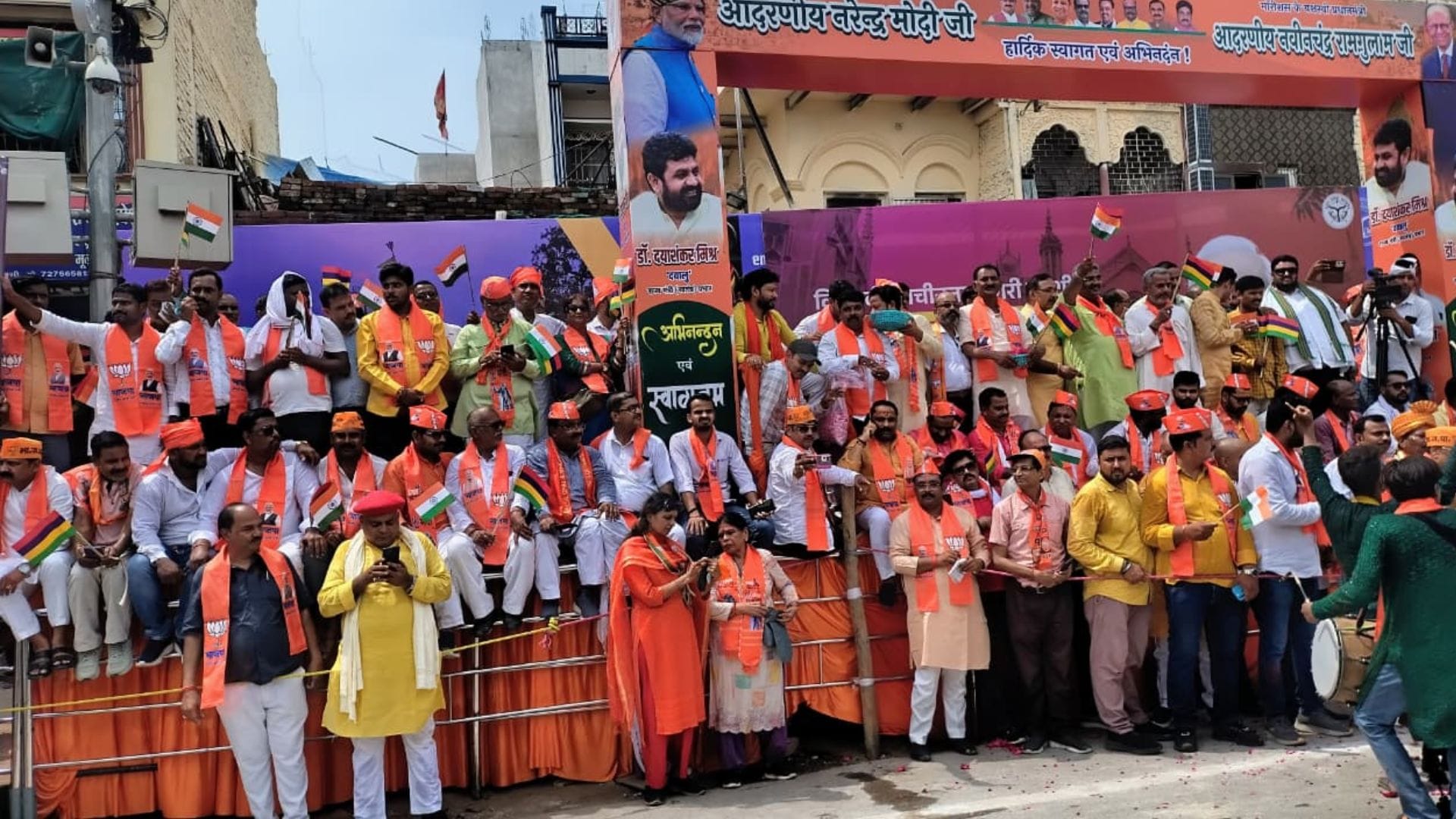 PM Modi Varanasi Visit see latest photos of pm modi received grand welcome in Kashi
