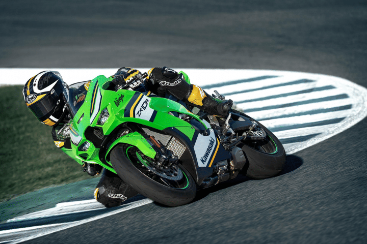 5 Common Bike Riding Mistakes That Can Reduce Engine Life and Increase Repair Costs