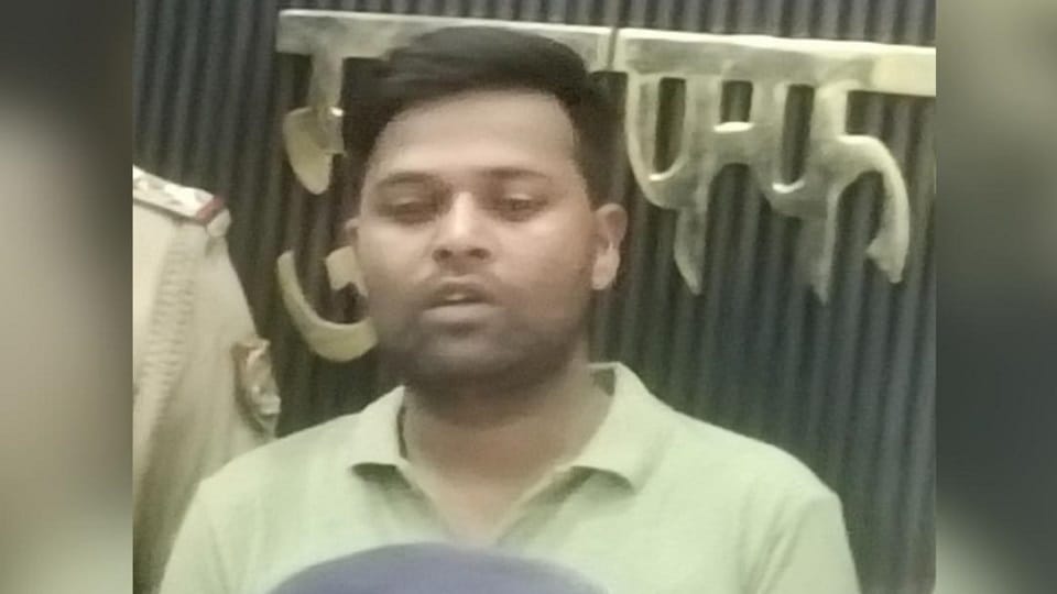 Muzaffarnagar: Fixed the number plate of a car parked in the police station and brought ganja worth Rs 25 lakh