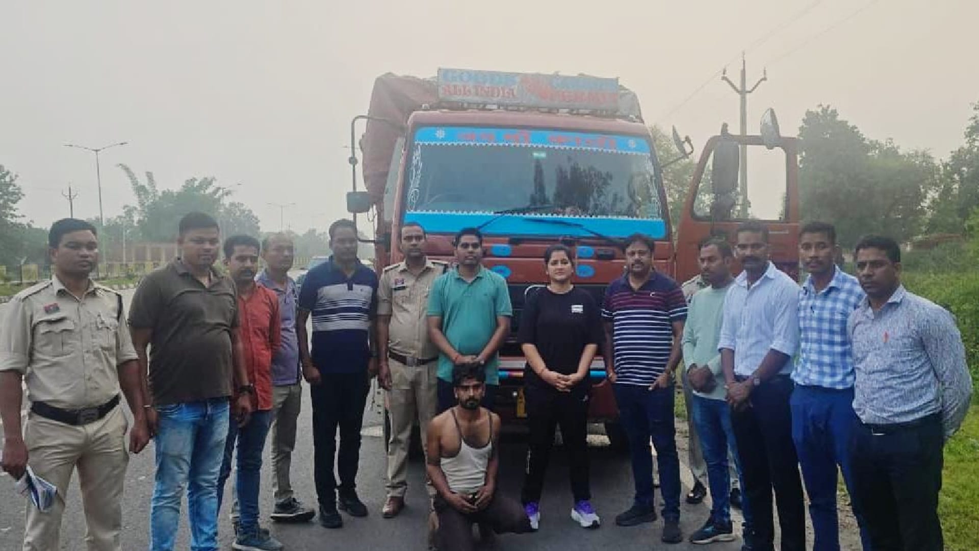 17 भैंसों से भरा ट्रक पकड़ा, दो की मौत और 2 घायल, पशु तस्कर गिरफ्तार
