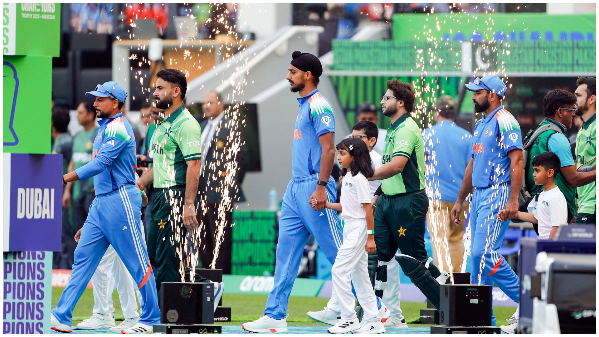 IND vs PAK T20 Asia Cup 2025 Shubman-Fakhar Bumrah-Haris Rauf Agha-Kuldeep Key Players News in Hindi