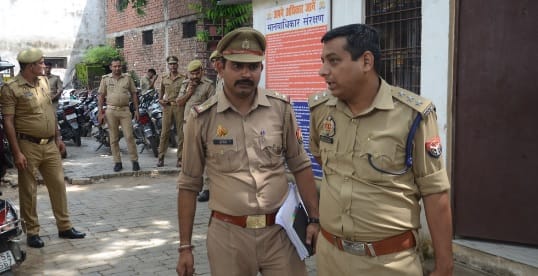 Kanpur Case of death of youth in police custody night officer line duty action against home guard