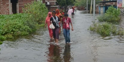 Kanpur Flood Infestation of mosquitoes along with insects fever patients increased waterlogging in villages