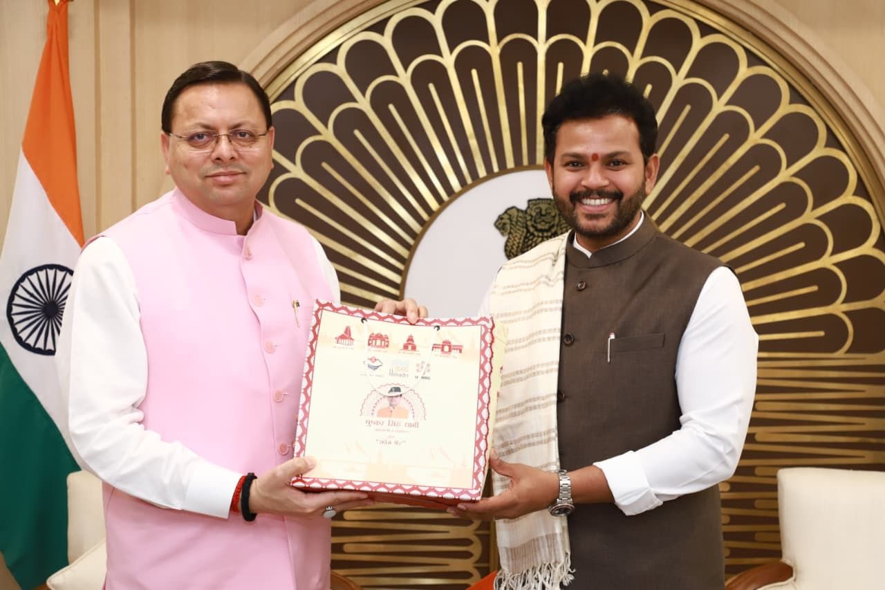 केंद्रीय नागरिक उड्डयन मंत्री से मिले सीएम धामी