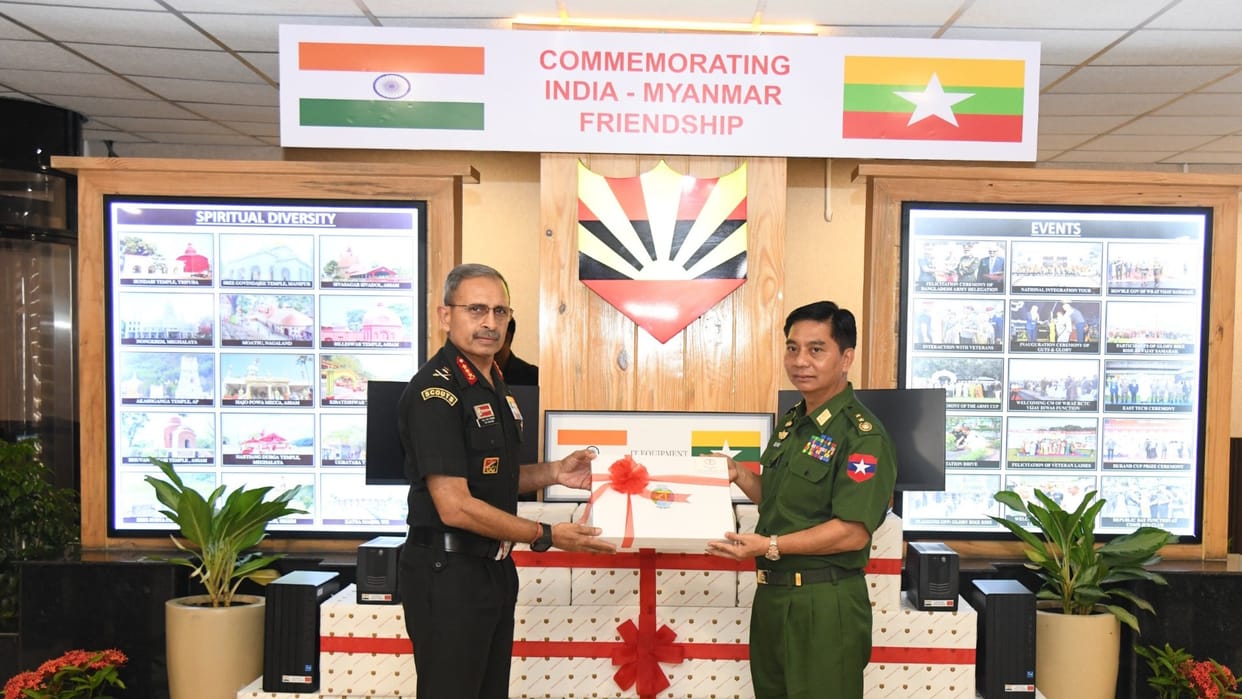Lieutenant General of Myanmar Army visits Eastern Command Headquarters