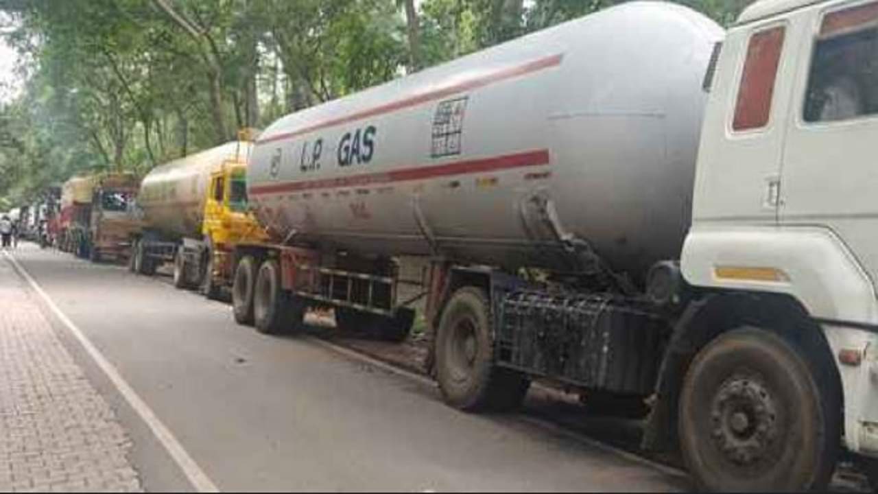 Nepal protests the silence on the streets of India ground report from nepal border