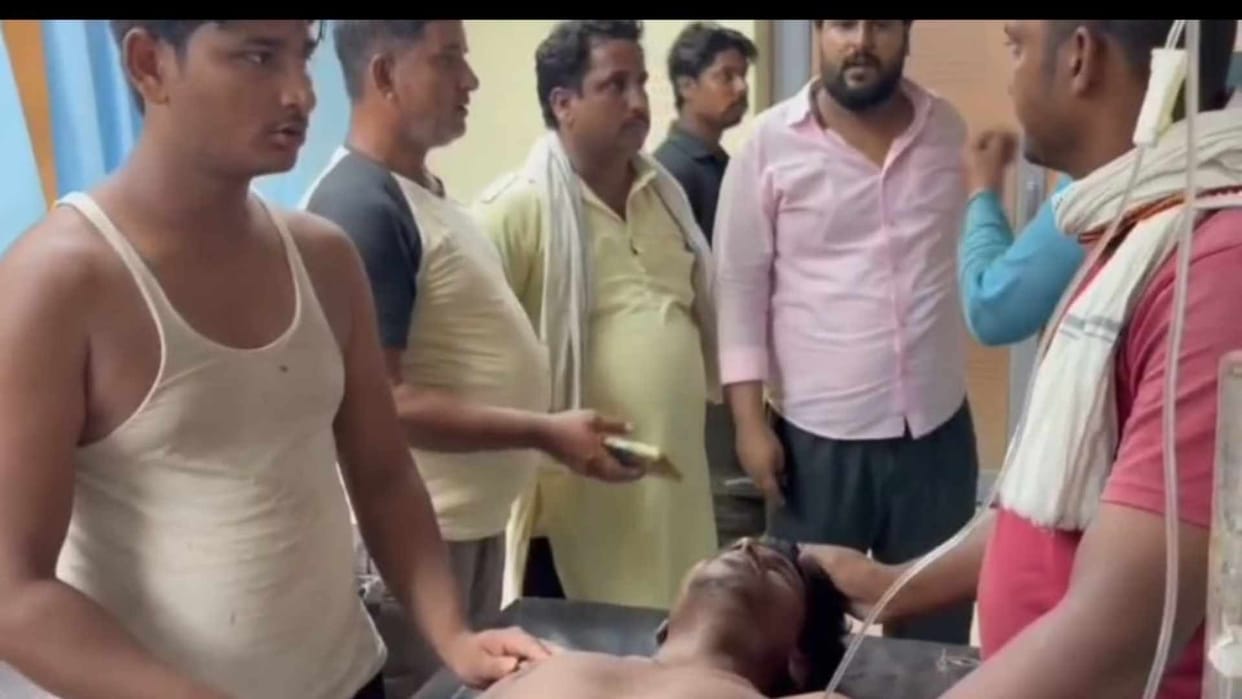 Bihar News: Knife attack after molestation dispute in Darbhanga, a youth seriously injured
