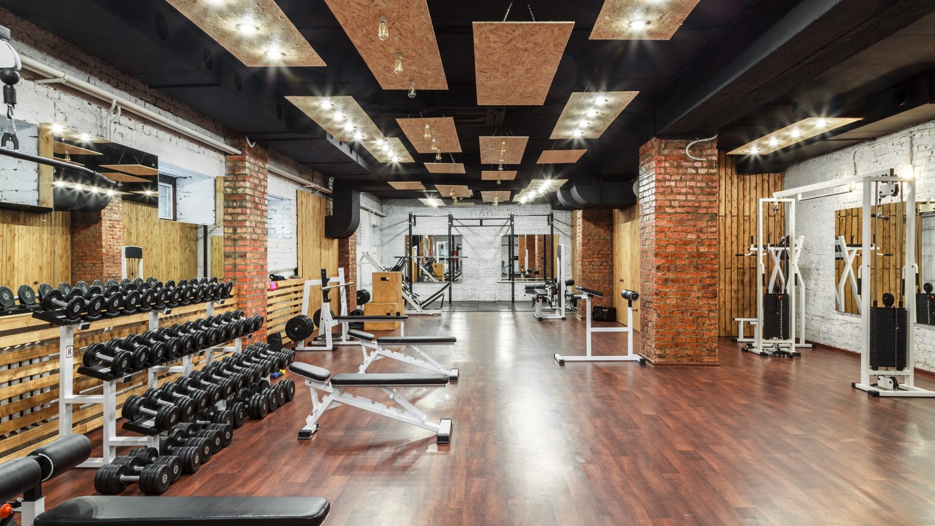 female gym rights if there is no changing room and female trainer in gym where can you complain