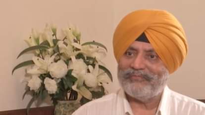 के जे एस ढिल्लों