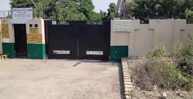Kanpur IT Raid Investigation continues on Mirza International for the third day 40 lakh cash recovered so far