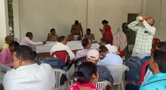 Kanpur Narwal Maharajpur police station day remained inconclusive  take action on revenue related complaints