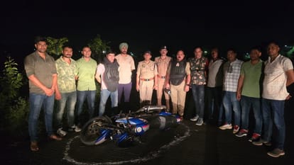 Prayagraj News: Encounter between the miscreants involved in robbery and snatching with the police