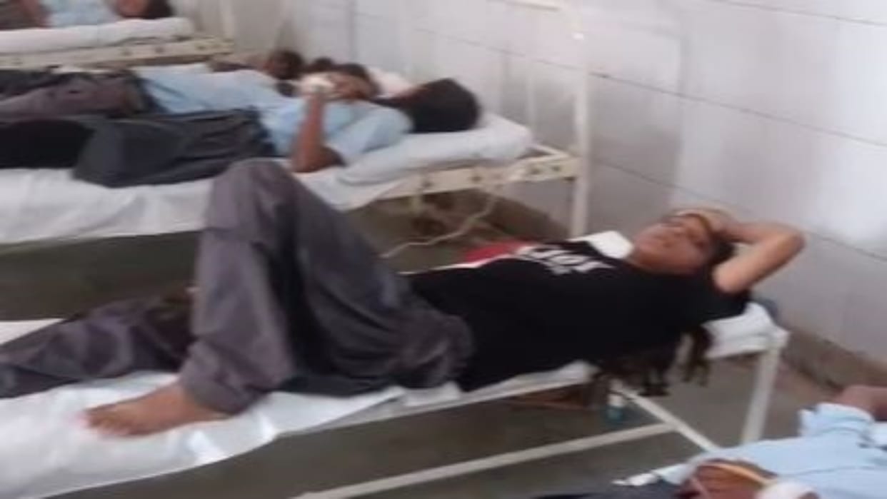 Dausa News: 120 Children Fall Ill After Midday Meal, Chaos at Government School in Churiyawas