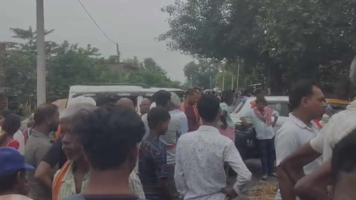 17-year-old youth shot dead in Gaya, villagers protested on the road