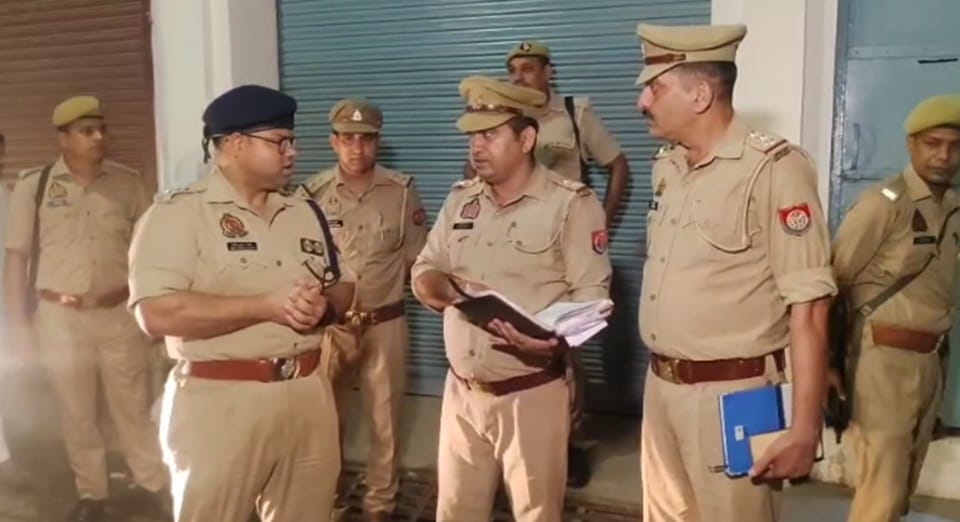 Amroha Murder: Young Cook Killed with Stomach Stabbing Over Old Feud, Family Demands Arrest