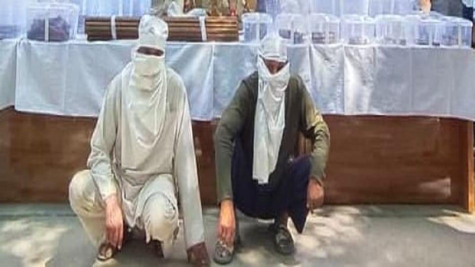 Delhi Police caught arms factory in Anandagadhi of Nuhjheel, recovered stock