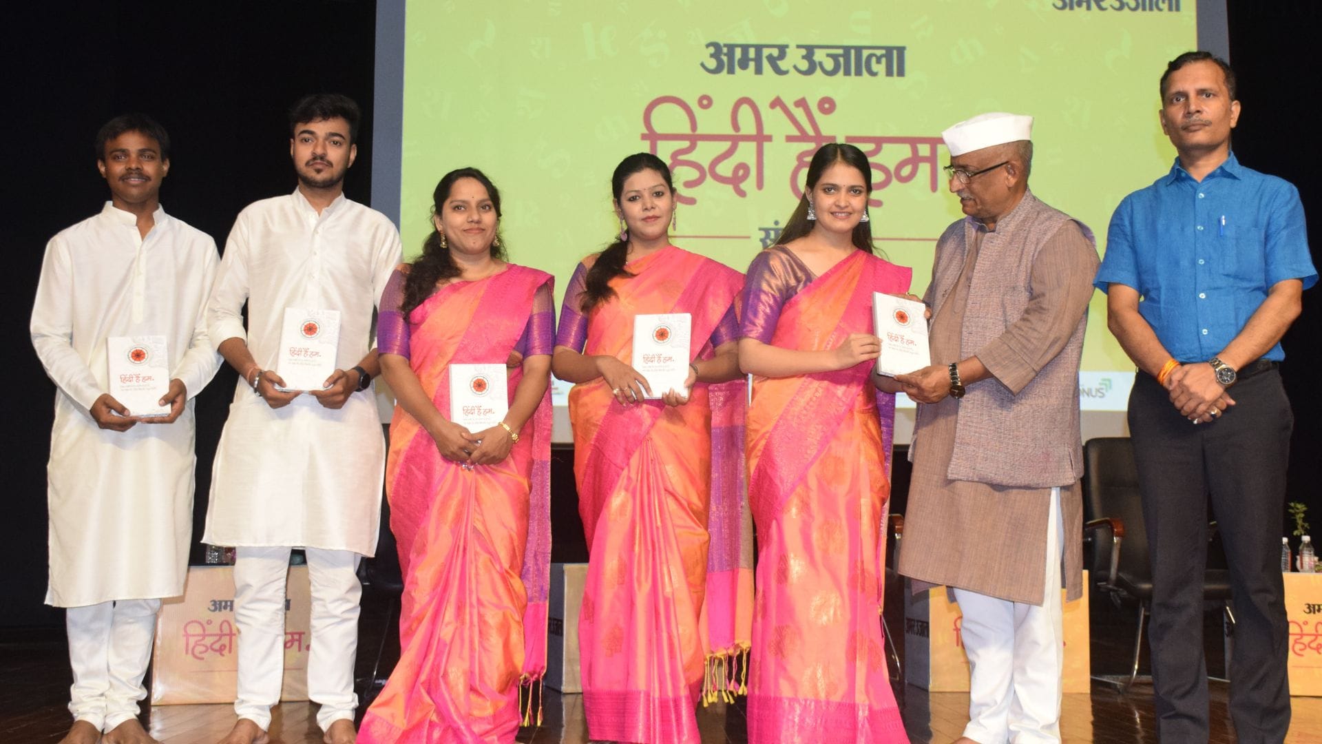 Hindi diwas People hidden behind scenes made Devanagari script available computers litterateurs remembered