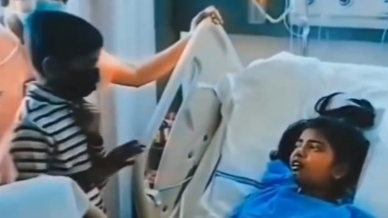 Hospital Video of Brother Sister Bond Goes Viral On Social Media Netizens Giving Emotional Reaction