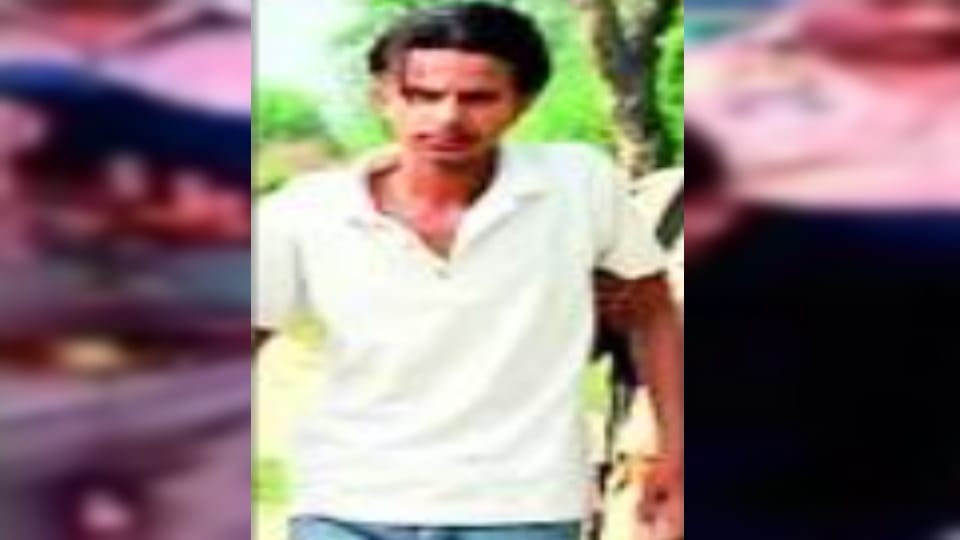 Moneylender Tejpal Murder case Meerut Solved, Neighbor Sahil Mastermind Behind Robbery