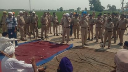 Firing in Rampur: two parties face to face over gurudwara, many injured due to lathi-stick attack