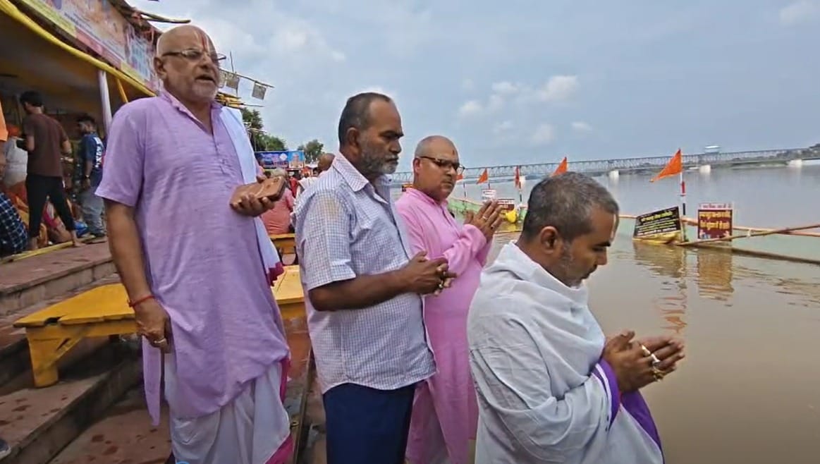 Bihar News Pind Daan in Gaya for those killed in Jammu and Kashmir terror attack and Maha Kumbh stampede