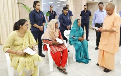 CM's Janta Darshan: Gave instructions to immediately admit patients who arrived from Raebareli, pampered child