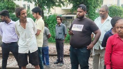 Kanpur: 9th class student put her neck on railway track and died after getting hit by train