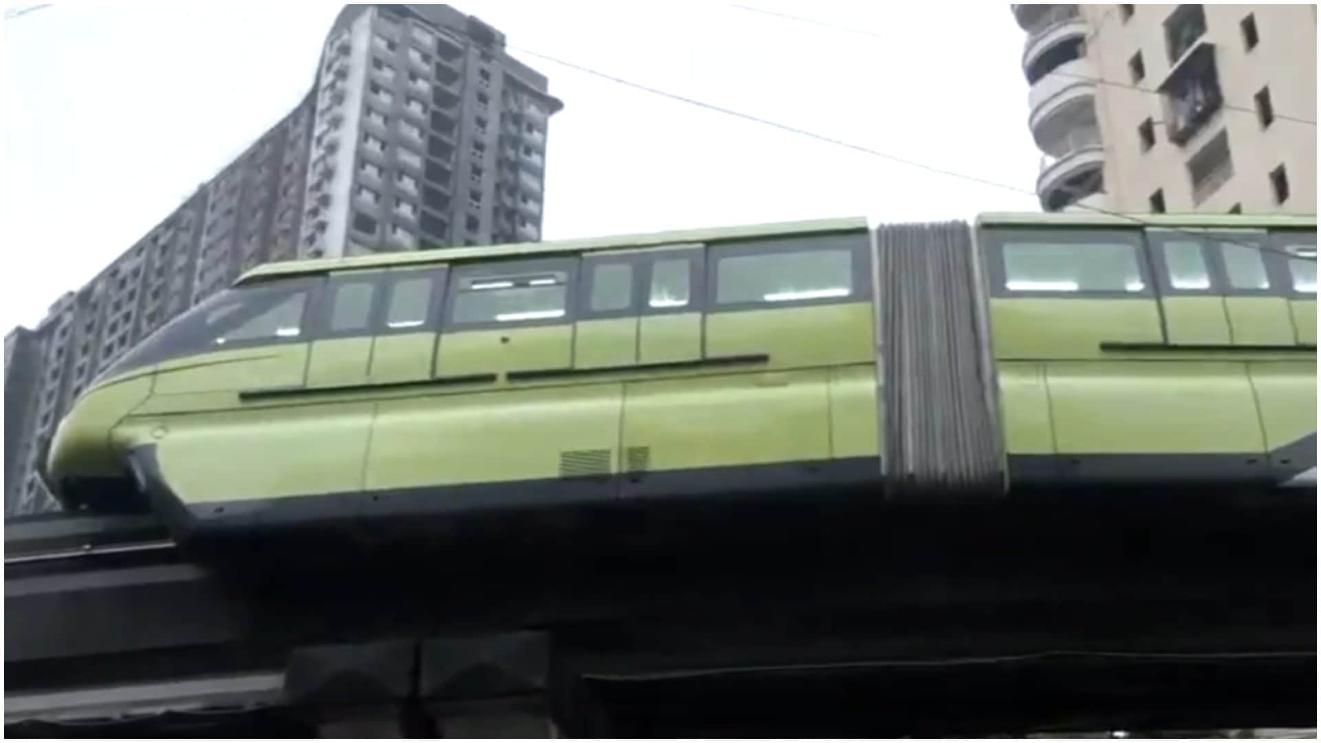 Heavy Rain in Maharashtra waterlogging in many parts of Mumbai; Monorail stopped midway Know all updates