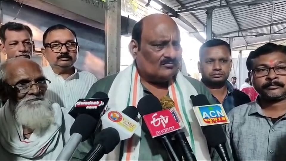 पूर्व मंत्री अग्रवाल