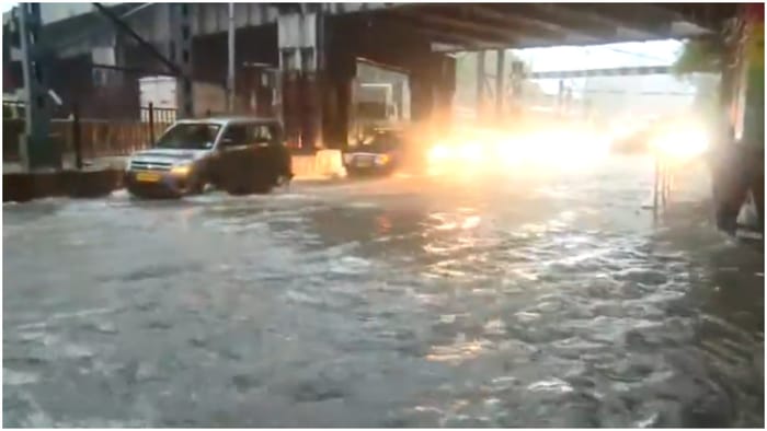 Heavy Rain in Maharashtra waterlogging in many parts of Mumbai; Monorail stopped midway Know all updates