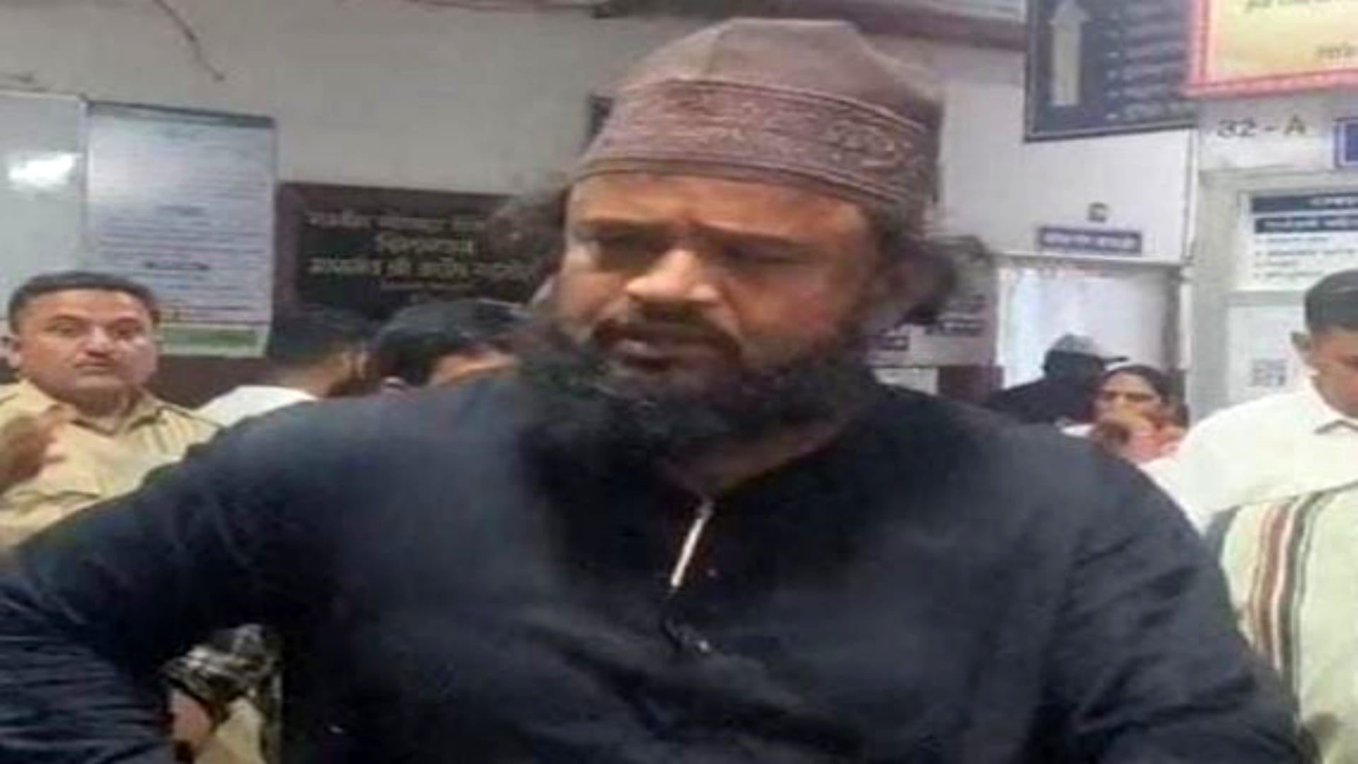 हिस्ट्रीशीटर भांजे ने मामा पर गोली चलाई