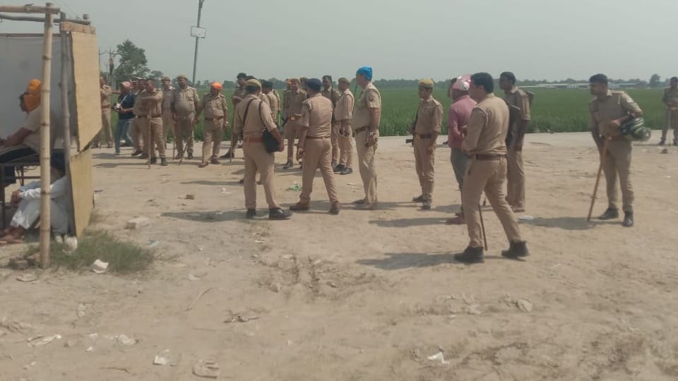 Rampur: Case filed against 15 people for firing and fighting in Bilaspur Gurudwara, police deployed in area