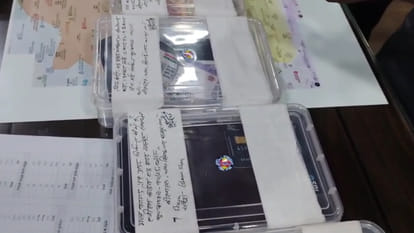 Kanpur: Three arrested for changing debit cards by looking at PIN code secretly