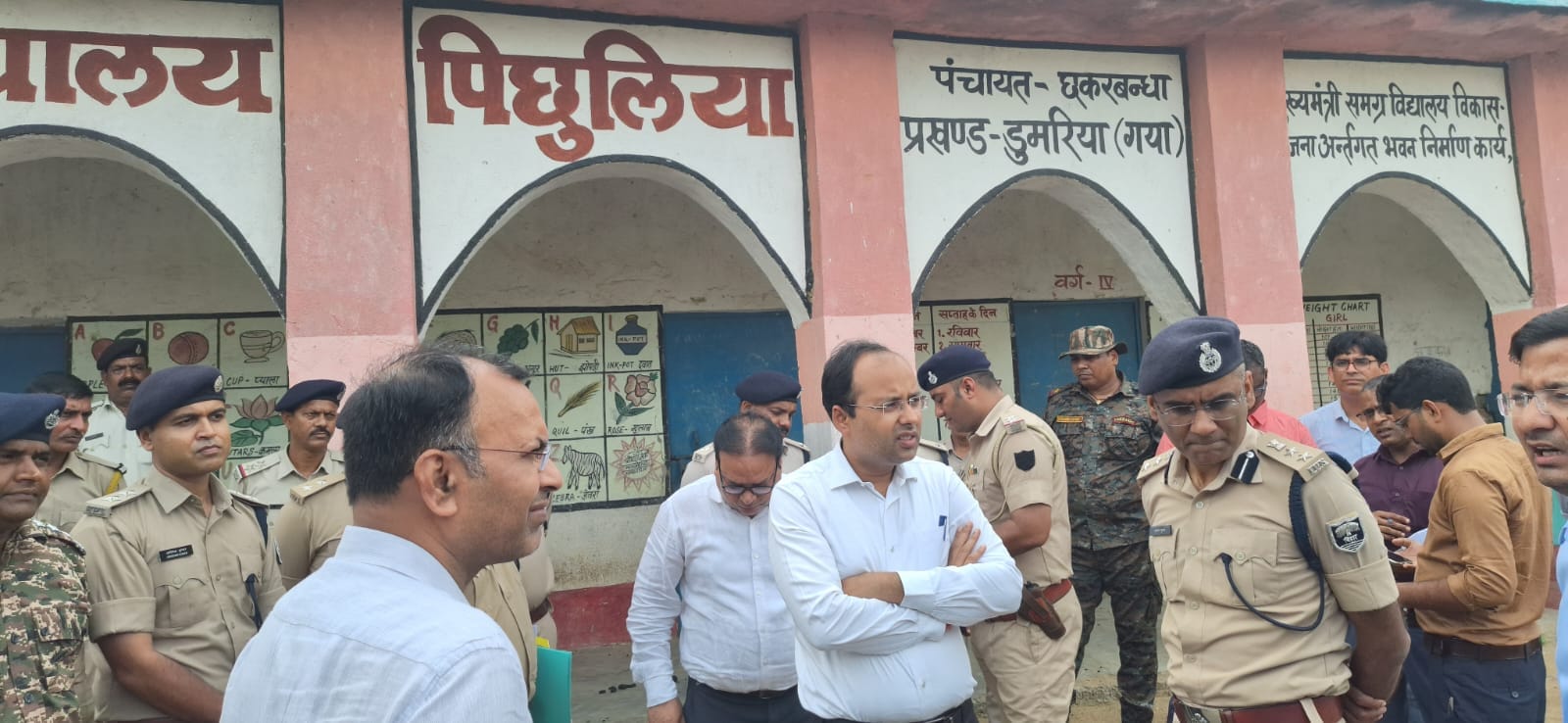 डीएम व एसएसपी ने किया निरीक्षण अ