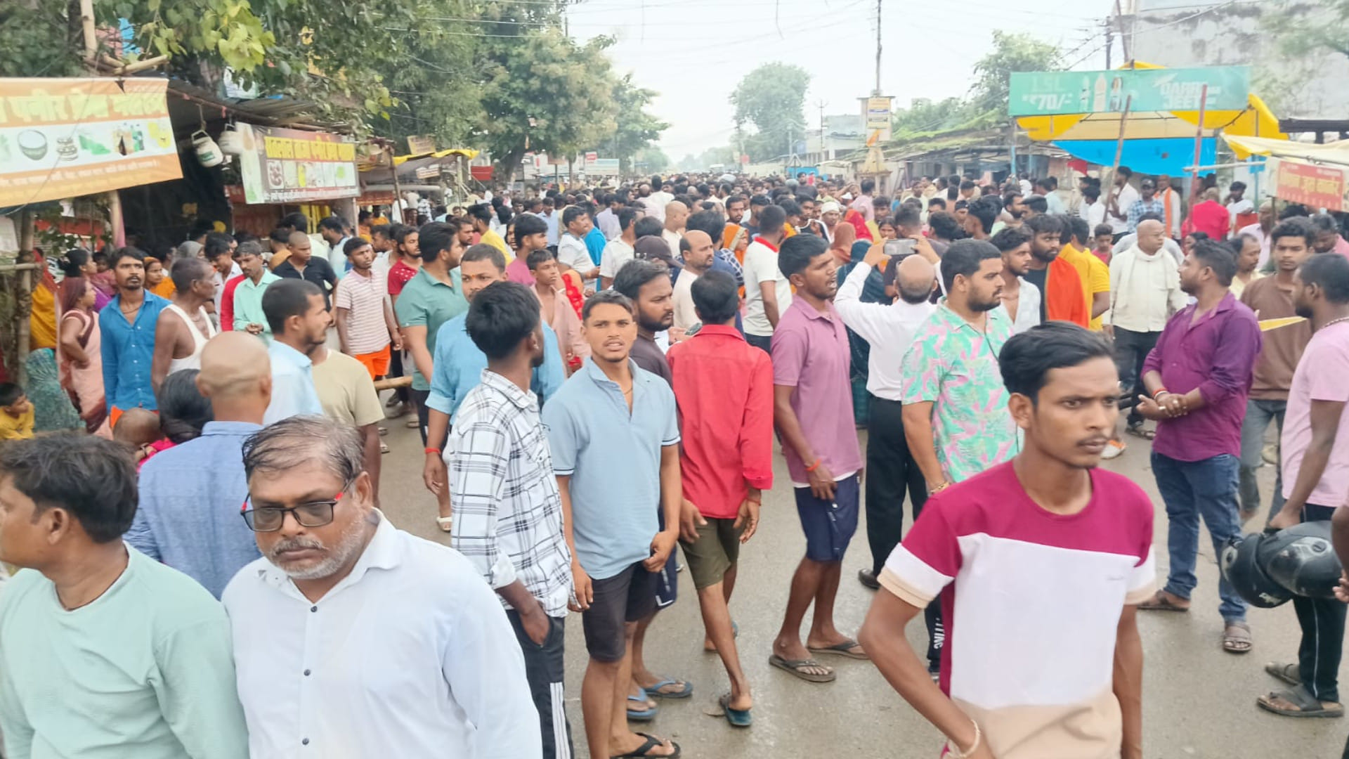 UP News Violence Erupts After Youth Killed by Cattle Smugglers Know Details in Hindi