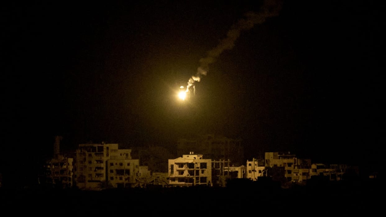 Israel resume Airstrikes on Gaza many killed says responded to ceasefire violation