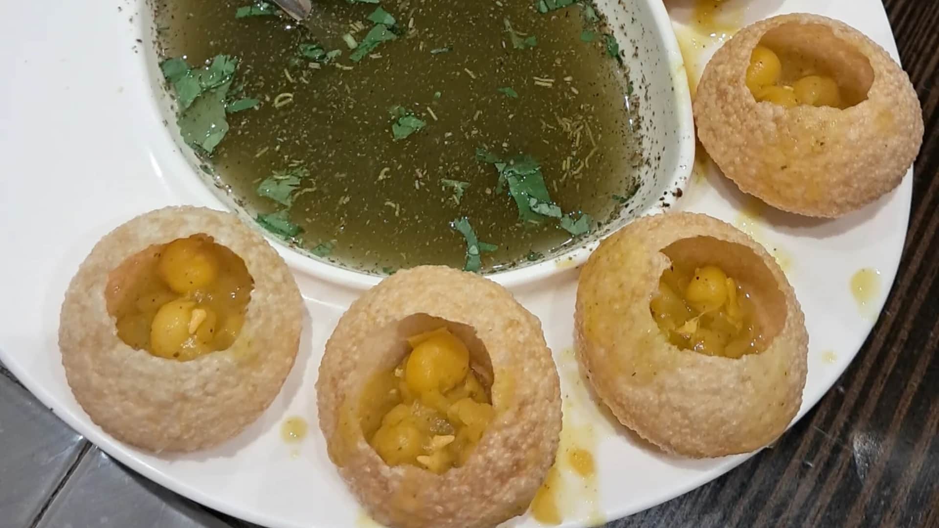 side effects of eating golgappa daily in summer garmi me golgappe khane ke nuksan