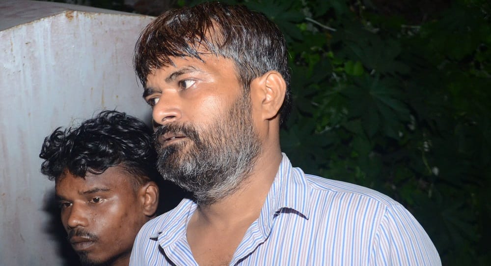 Kanpur Student could not bear burden of insult ended her life on railway trac mother said how will we live now