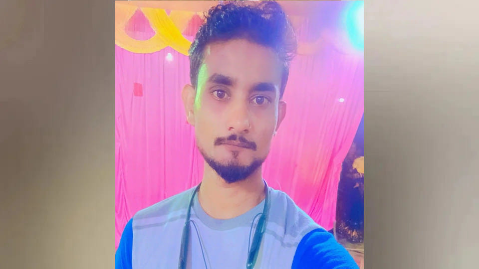 UP Crime News Wife Plots Husband Murder to Marry Lover Know Details in Hindi