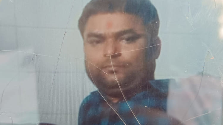 Kanpur: नेत्र परीक्षण अधिकारी के पति का रेलवे ट्रैक पर मिला खून से लथपथ शव