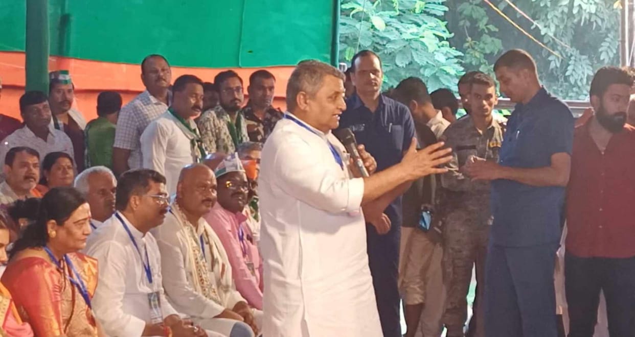 bihar news samastipur nda karyakarta sammelan vijay choudhary attack mahagathbandhan